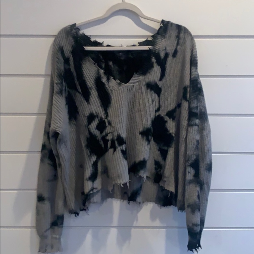 CROPPED FRAYED TYE DYE SWEATER